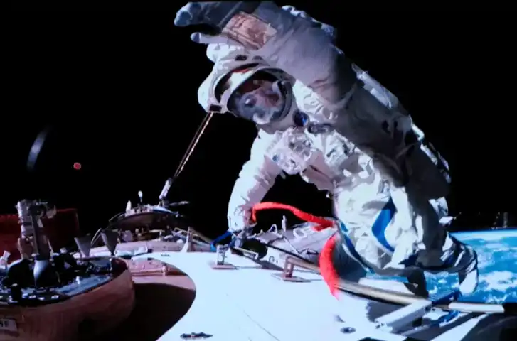 Shenzhou-19: Uzayda Rekor Kıran Dış Mekan Çalışması